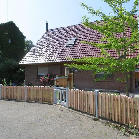 Traditional Apartment Near Sea In Kuehlungsborn Exterior photo